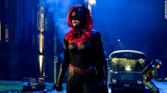 Ruby Rose ganas di ‘Batwoman’ menyelinap mengintip